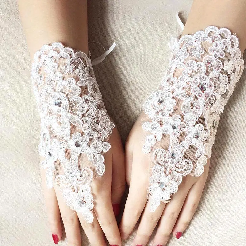 Фото Недорогие короткие кружевные перчатки без пальцев 1 пара свадебные для невесты