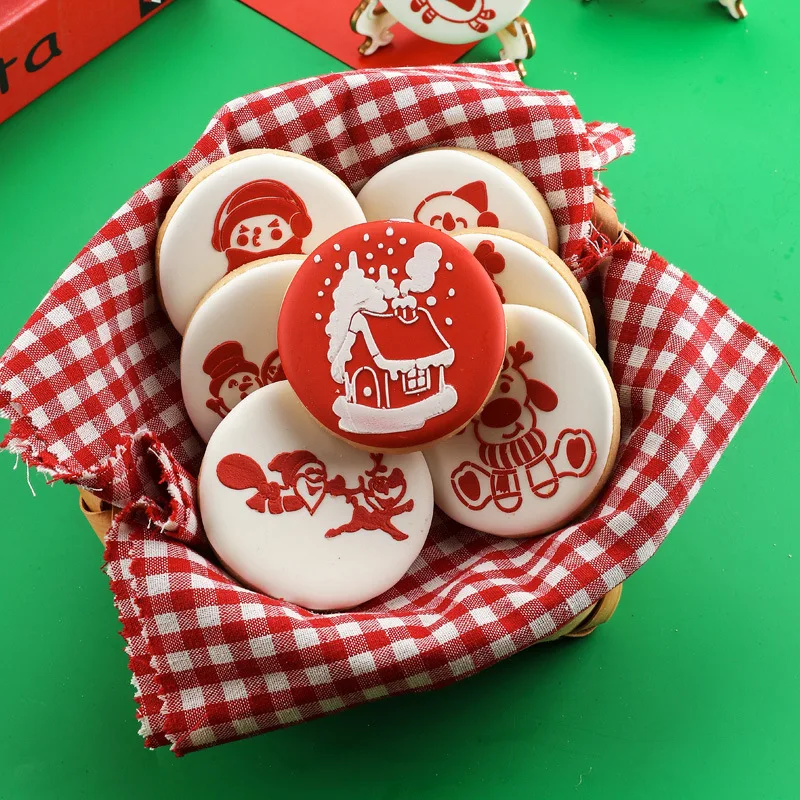 2021 Christmas Printing Mold Cake Bread Icing Biscuit Coffee Latte Spray Flower Mold DIY Baking Tools Novice Icing Mold Modeling
2021 Christmas Printing Mold Cake Bread Icing Biscuit Coffee Latte Spray Flower Mold DIY Baking Tools Novice Icing Mold Modeling