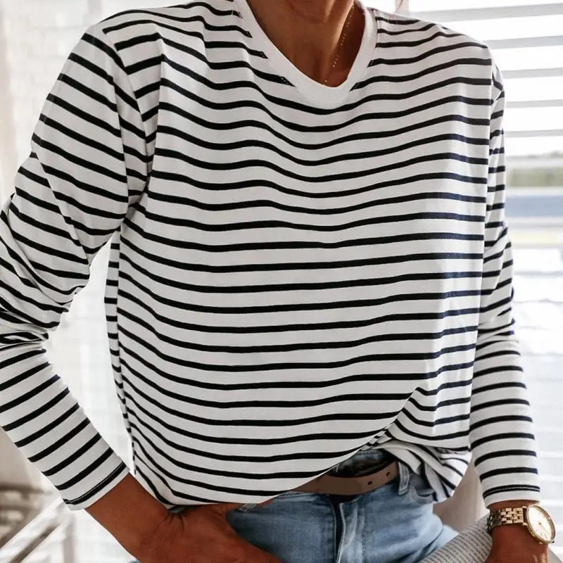 Women Fashion Black And White Striped Blouse Shirt Casual Long Sleeve O-neck Soft Korean Shirt Ladies Women T-Shirt Spring 2021
Women Fashion Black And White Striped Blouse Shirt Casual Long Sleeve O-neck Soft Korean Shirt Ladies Women T-Shirt Spring 2021