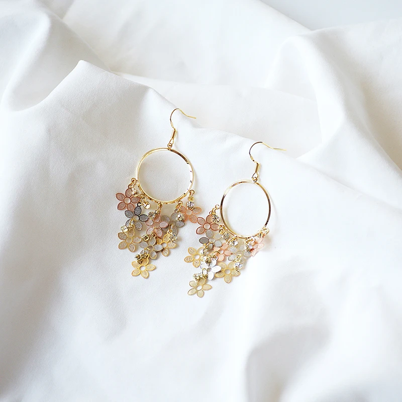 New Trendy Charm 14K Real Gold Plated Colorful Lilac Flakes Tassels Drop Earrings for Women Jewelry Zirconia S925 Silver Needle 
New Trendy Charm 14K Real Gold Plated Colorful Lilac Flakes Tassels Drop Earrings for Women Jewelry Zirconia S925 Silver Needle