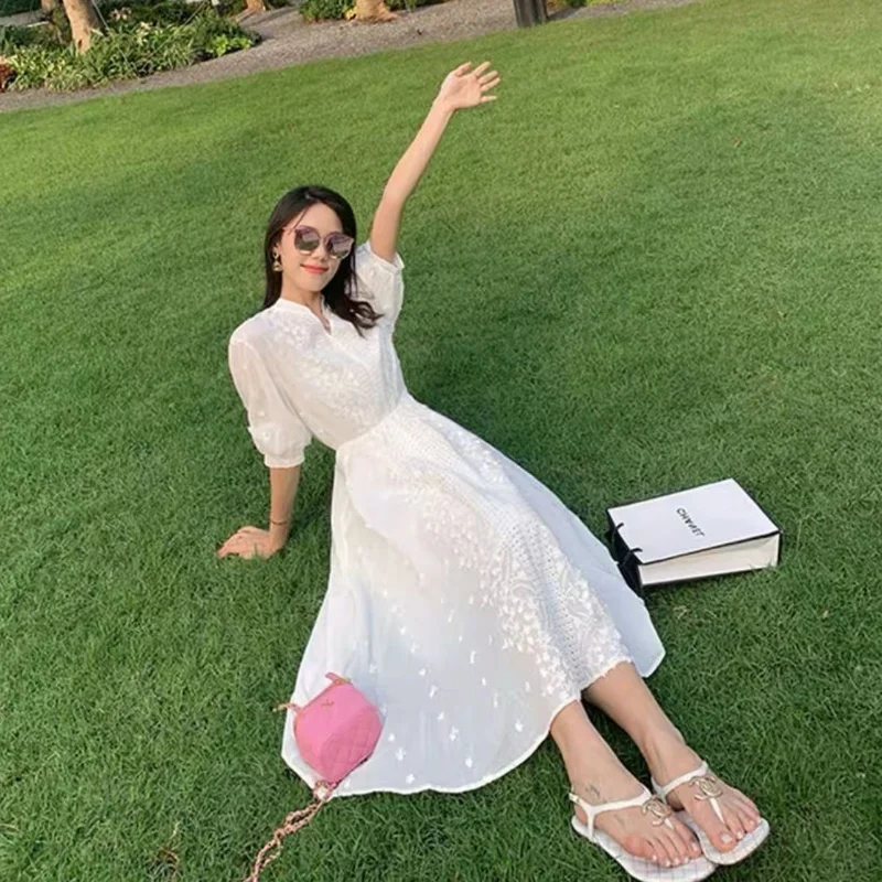 2021 Women Spring Summer New Casual Solid Dress Lady Sweet Short Sleeve Pleated A-line Dresses Female Elegant V Neck Vestido K60
2021 Women Spring Summer New Casual Solid Dress Lady Sweet Short Sleeve Pleated A-line Dresses Female Elegant V Neck Vestido K60
