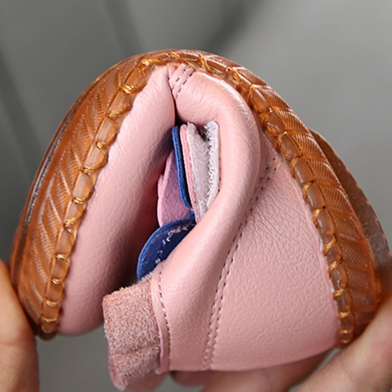 Cute Kid Girls Sneakers First Walkers Soft Infant Toddler Shoes Lovely Flower Soles Crib Shoes Footwear for Newborns baby shoes
Cute Kid Girls Sneakers First Walkers Soft Infant Toddler Shoes Lovely Flower Soles Crib Shoes Footwear for Newborns baby shoes