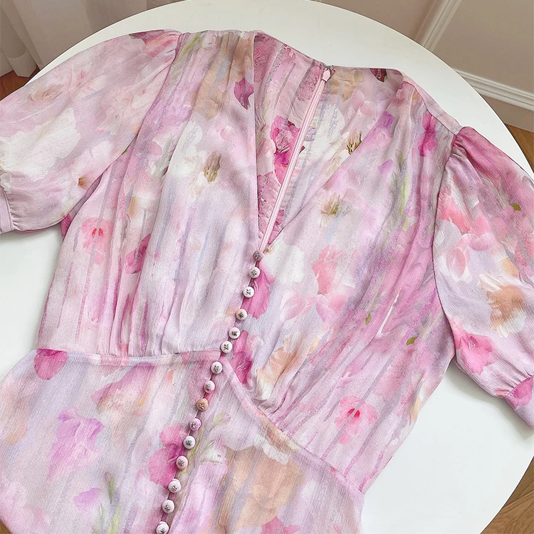 2021 Spring Women Floral Dress V-neck Short Sleeve Single Breasted New Ladies Long Robes
2021 Spring Women Floral Dress V-neck Short Sleeve Single Breasted New Ladies Long Robes