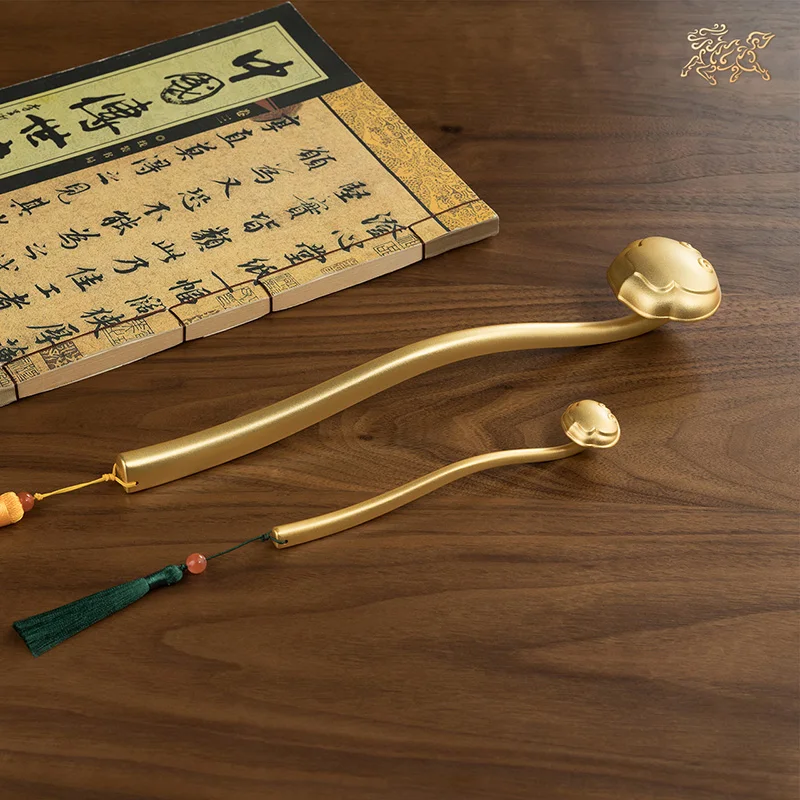 Медные украшения Ruyi (Настоящее позолоченное), медные поделки, аксессуары для дома, подарки, аксессуары для украшения дома, украшение для дом...
Медные украшения Ruyi (Настоящее позолоченное), медные поделки, аксессуары для дома, подарки, аксессуары для украшения дома, украшение для дом...