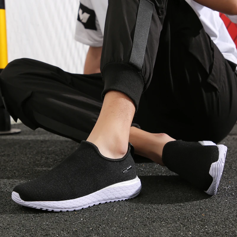 New Summer Youth Comfortable Fashion Trend Casual Shoes Lightweight Breathable Mesh Running Shoes Men's Casual Sports Shoes
New Summer Youth Comfortable Fashion Trend Casual Shoes Lightweight Breathable Mesh Running Shoes Men's Casual Sports Shoes