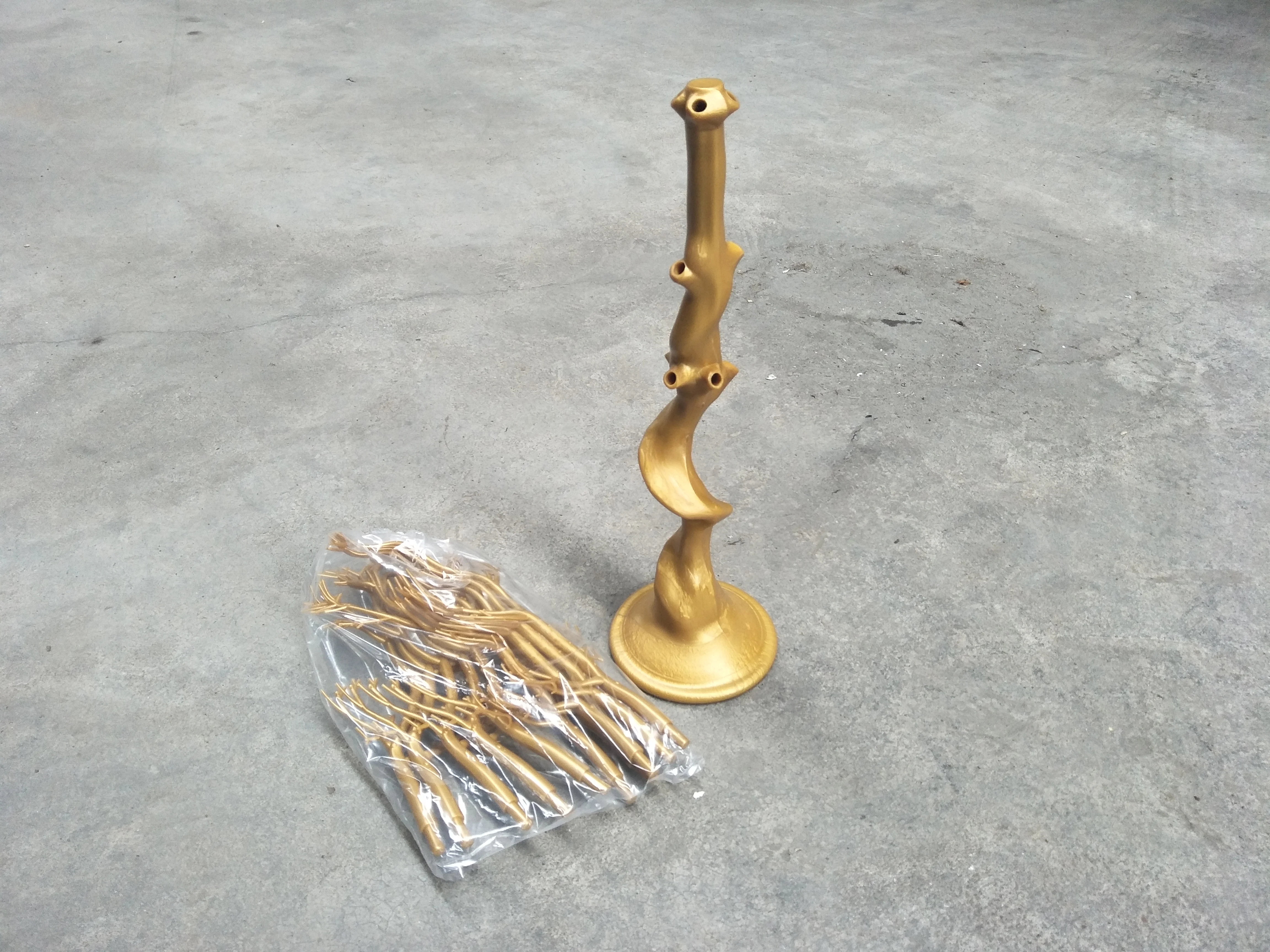 15PCS Gold Manzanita Artificial Tree 30" Table Centerpiece Party Road Lead Table Top Wedding Decoration 
15PCS Gold Manzanita Artificial Tree 30" Table Centerpiece Party Road Lead Table Top Wedding Decoration