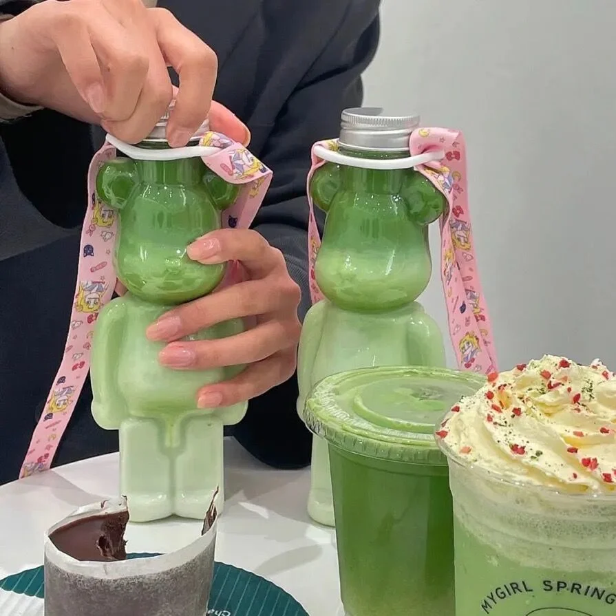 Прозрачная мультяшная чашка для воды с медведем, креативная чашка для воды, кружка для напитков, легко Милая портативная чашка для молока с ...
Прозрачная мультяшная чашка для воды с медведем, креативная чашка для воды, кружка для напитков, легко Милая портативная чашка для молока с ...