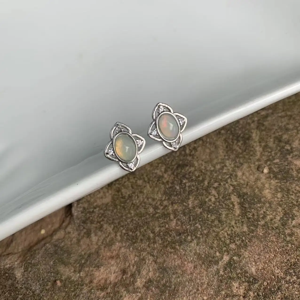 100% Genuine Natural Opal 925 Sterling Silver Stud Earrings Stud Earrings for women Jewelry Gift
100% Genuine Natural Opal 925 Sterling Silver Stud Earrings Stud Earrings for women Jewelry Gift