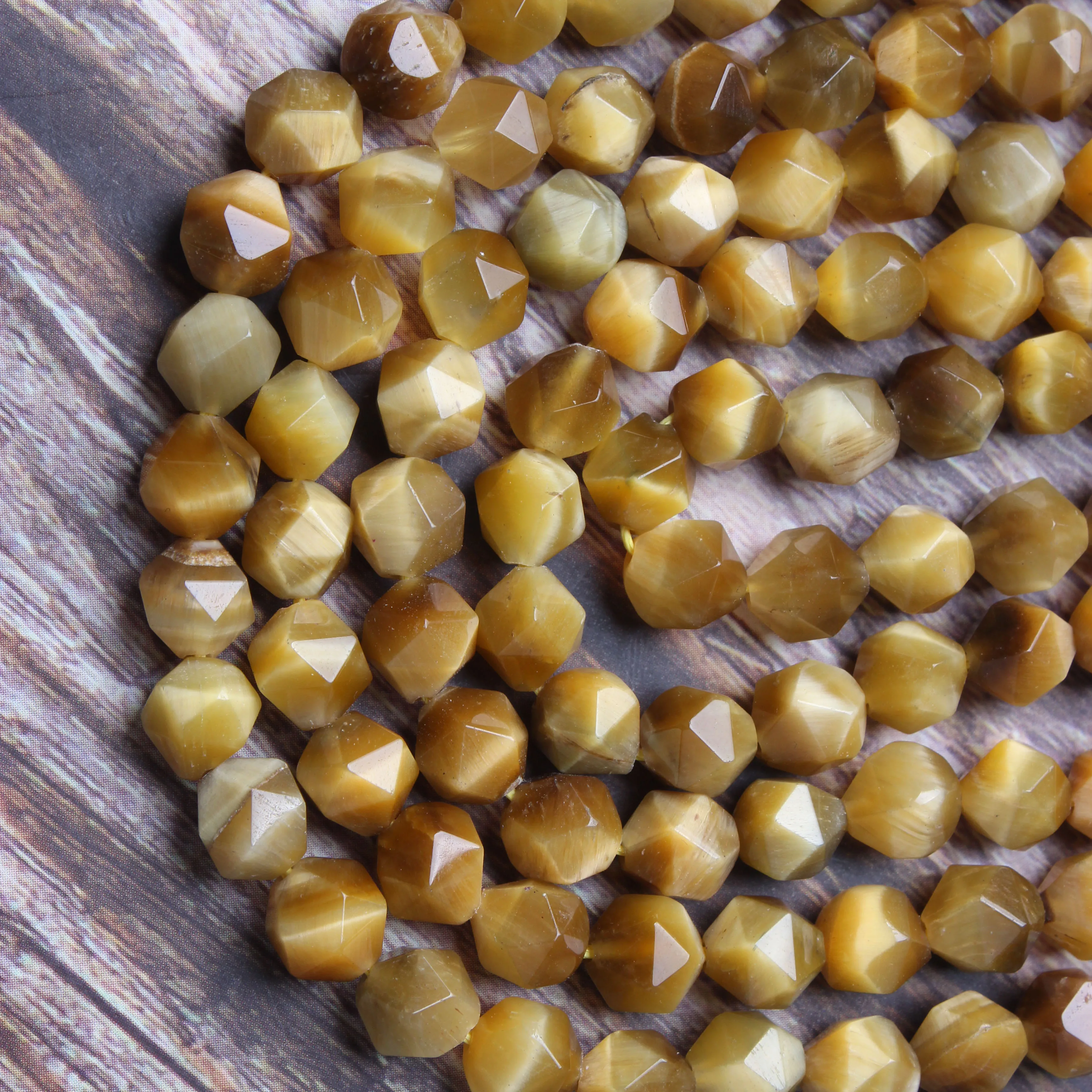 Fashion jewelry natural gem universal cut tiger stone loose beads 8mm DIY bracelet necklace and accessories
Fashion jewelry natural gem universal cut tiger stone loose beads 8mm DIY bracelet necklace and accessories