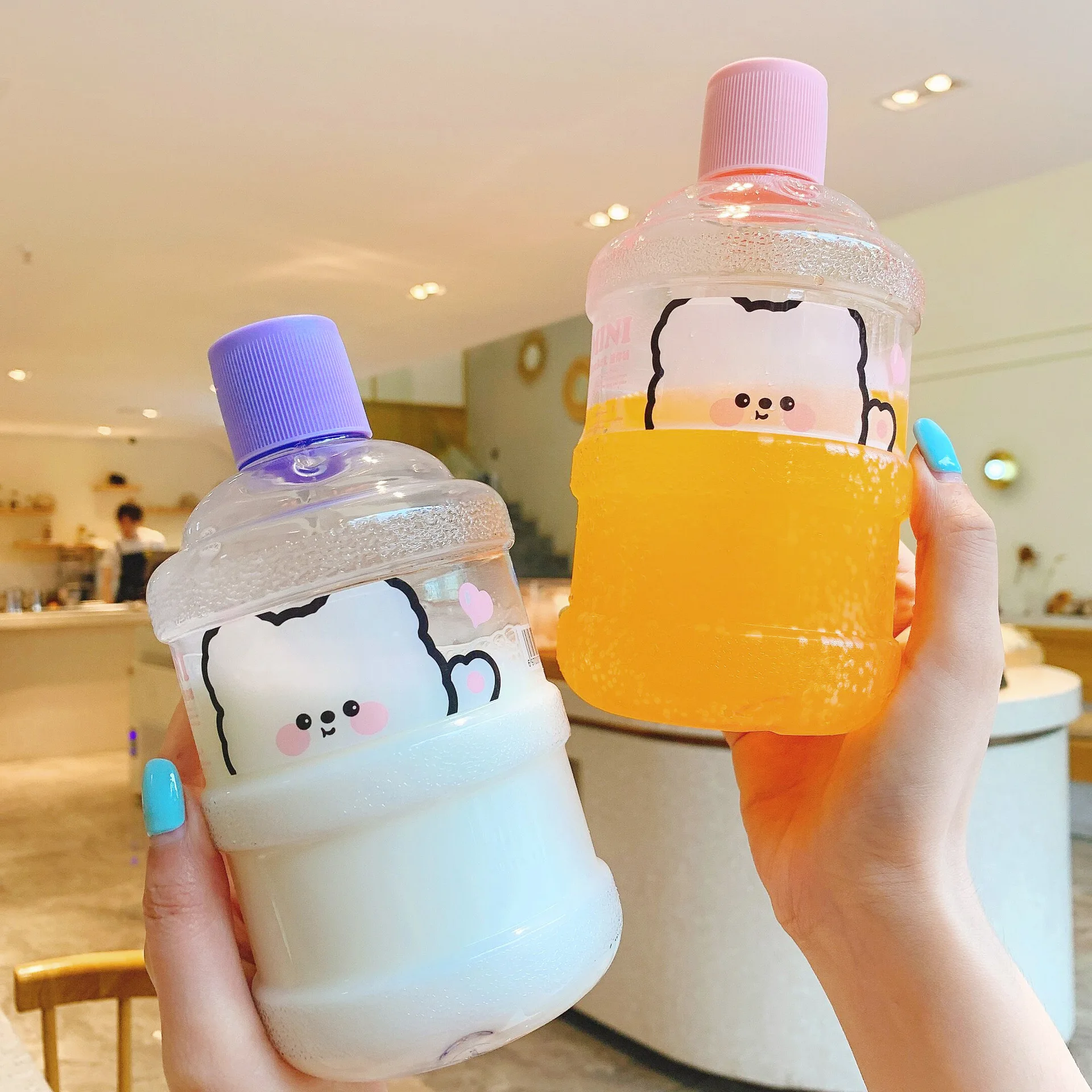 630ml Kawaii Bear Water Bottle Cute Mini Bucket Plastic Bottles Outdoor Sport Drinking Water Bottles Portable Large Capacity Cup
630ml Kawaii Bear Water Bottle Cute Mini Bucket Plastic Bottles Outdoor Sport Drinking Water Bottles Portable Large Capacity Cup