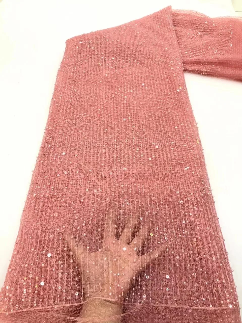 African Sequin Embroidery Lace Fabric 2021 High Quality White Nigeria Mesh Lace Fabric Bridal French Tulle Lace Fabric D4527
African Sequin Embroidery Lace Fabric 2021 High Quality White Nigeria Mesh Lace Fabric Bridal French Tulle Lace Fabric D4527