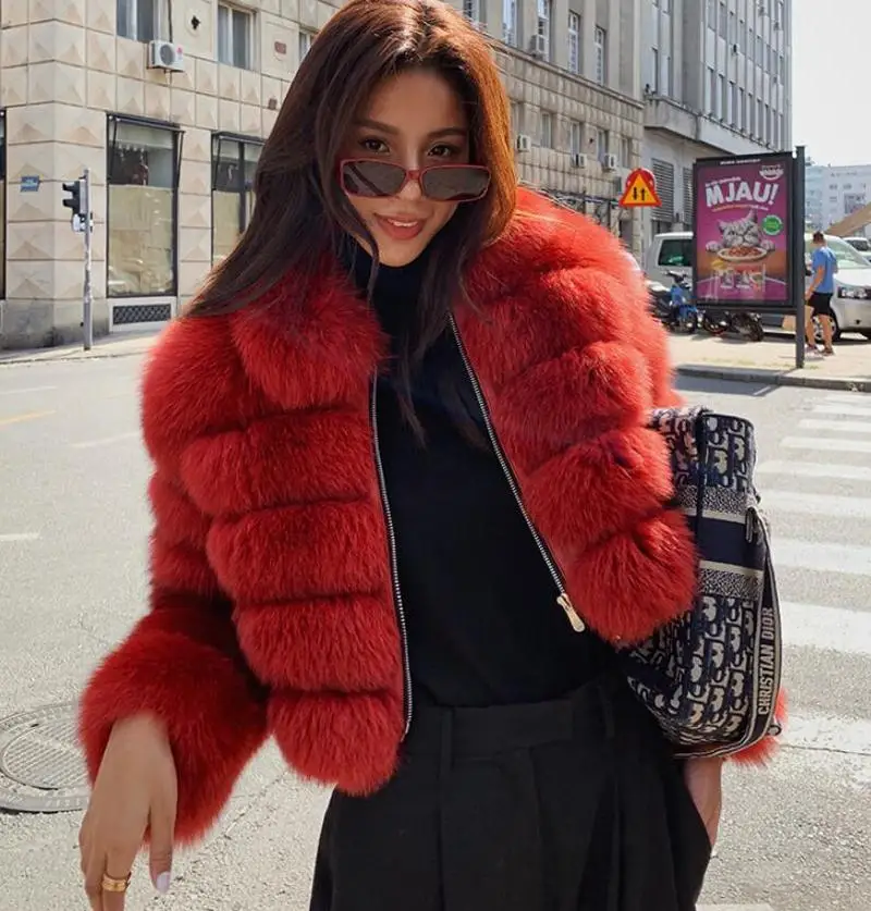 2019 New Finnish Full Pelt Natural Fox Fur Coat Women's Short Genuine Fox Fur Coat 100% Real Fur Soft Warm Casual Outdoor Coat
2019 New Finnish Full Pelt Natural Fox Fur Coat Women's Short Genuine Fox Fur Coat 100% Real Fur Soft Warm Casual Outdoor Coat
