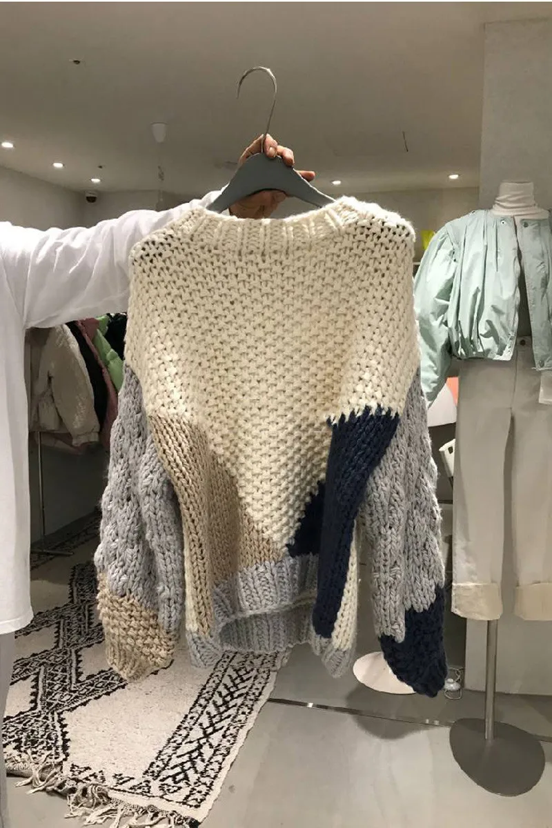 2020 new foreign style round neck long sleeve versatile thick line color matching knitted sweater for women
2020 new foreign style round neck long sleeve versatile thick line color matching knitted sweater for women