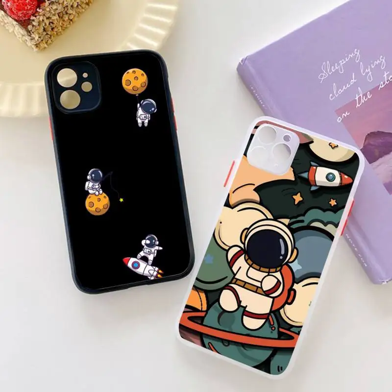 Moon astronaut cute Phone Case for iPhone 13 12 XS 11 pro max mini se2020 7 8 plus X XR matte transparent shell coque funda
Moon astronaut cute Phone Case for iPhone 13 12 XS 11 pro max mini se2020 7 8 plus X XR matte transparent shell coque funda