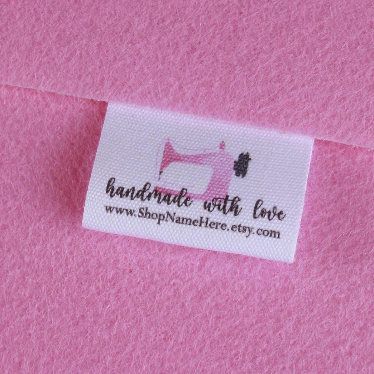 Sewing labels / custom brand labels, clothing labels, Sewing machine, knitting label, Logo or Text (MD1170)
Sewing labels / custom brand labels, clothing labels, Sewing machine, knitting label, Logo or Text (MD1170)