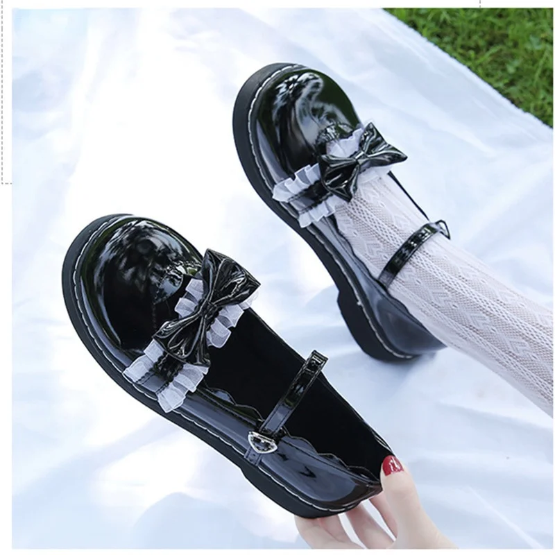 Lolita Shoes Flats Mary Janes Patent Leather Shoes Flower Lace Ruffle Round Toe Black Girls Retro Cosplay Kawaii Shoes A4-25
Lolita Shoes Flats Mary Janes Patent Leather Shoes Flower Lace Ruffle Round Toe Black Girls Retro Cosplay Kawaii Shoes A4-25