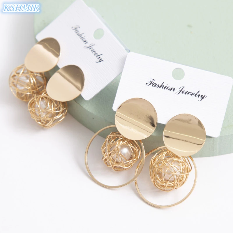 Kshmir metal geometric earrings pearl temperament earrings hollow retro cold wind jewelry contracted modern earrings
Kshmir metal geometric earrings pearl temperament earrings hollow retro cold wind jewelry contracted modern earrings
