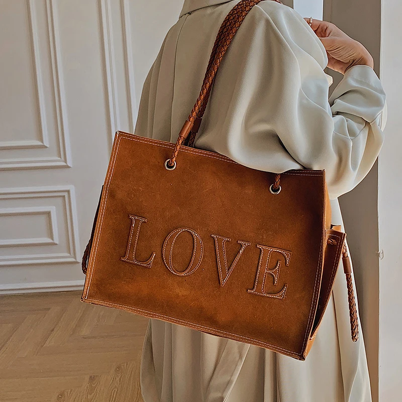 Vintage Large Tote Armpit bag 2021 Winter New High-quality Matte PU Leather Women's Designer Handbag High capacity Shoulder Bag
Vintage Large Tote Armpit bag 2021 Winter New High-quality Matte PU Leather Women's Designer Handbag High capacity Shoulder Bag