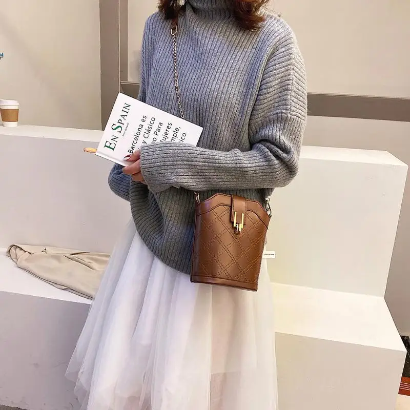 Fashion PU Leather Shoulder Messenger Bag for Women Lattice Pattern Crossbody Satchel Bags Bucket Chain Small Messenger Handbag
Fashion PU Leather Shoulder Messenger Bag for Women Lattice Pattern Crossbody Satchel Bags Bucket Chain Small Messenger Handbag