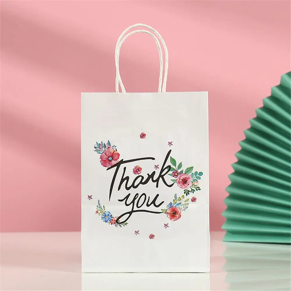 Handbag Love Flower Packaging Thank You Bag Bag with Handle Kraft Paper Gift Paper Bags
Handbag Love Flower Packaging Thank You Bag Bag with Handle Kraft Paper Gift Paper Bags