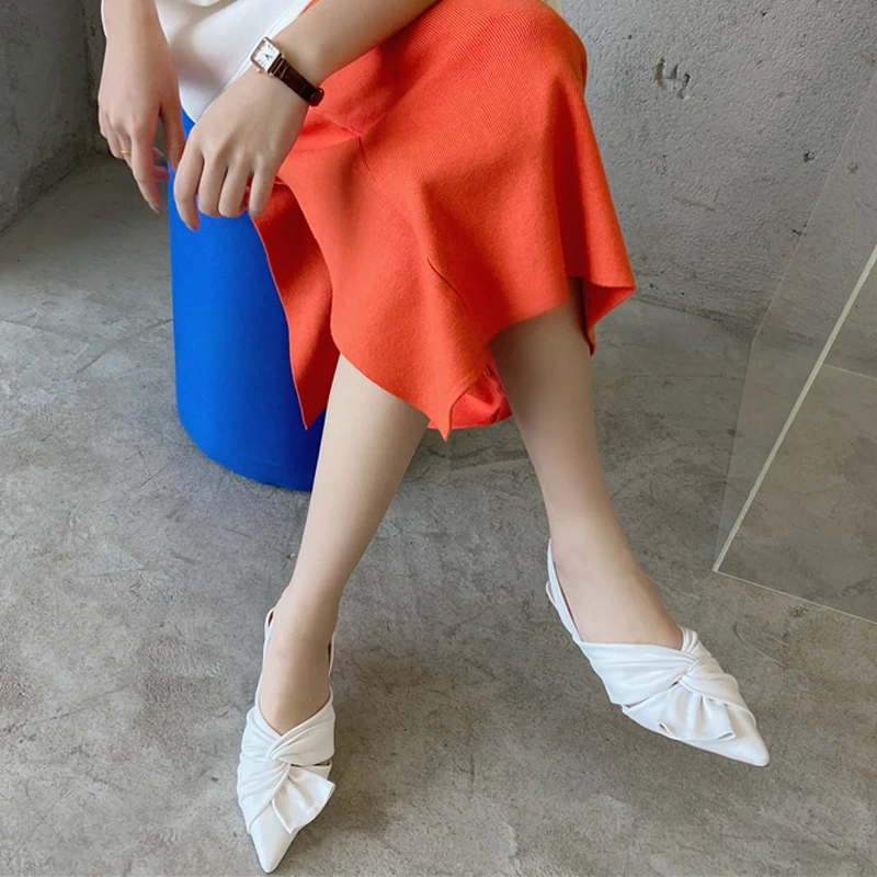 Spring Women Slippers 2021 Fashion Thin Low Heels Slippers Sandals Shoes Pointed Toe Slip On Slides Ladies Mules Slippers Shoes
Spring Women Slippers 2021 Fashion Thin Low Heels Slippers Sandals Shoes Pointed Toe Slip On Slides Ladies Mules Slippers Shoes