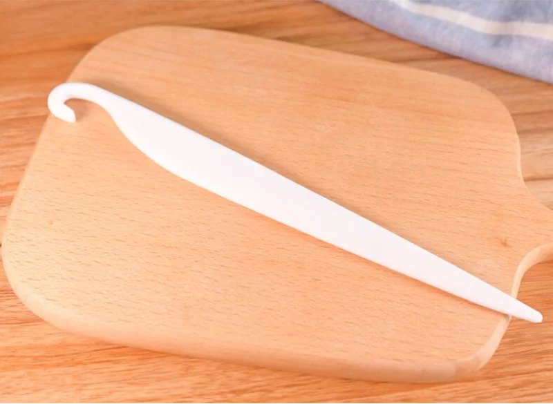 1pc Cream Scraper Irregular Teeth Edge Spatulas Cake Baking Scraper Fondant Cake Slicer Pastry Cutters Tools DIY Decorating
1pc Cream Scraper Irregular Teeth Edge Spatulas Cake Baking Scraper Fondant Cake Slicer Pastry Cutters Tools DIY Decorating