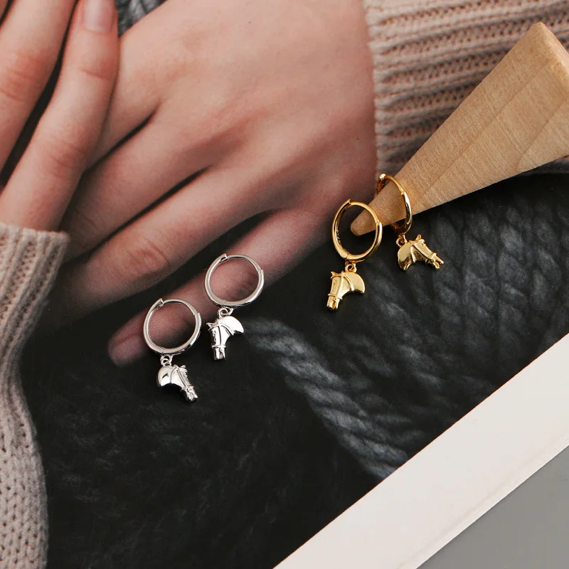 PONYKISS Trendy 925 Sterling Silver Cute Glossy Hourse Animals huggie Hoop Earrings for women Party Fine Jewelry Accessory
PONYKISS Trendy 925 Sterling Silver Cute Glossy Hourse Animals huggie Hoop Earrings for women Party Fine Jewelry Accessory