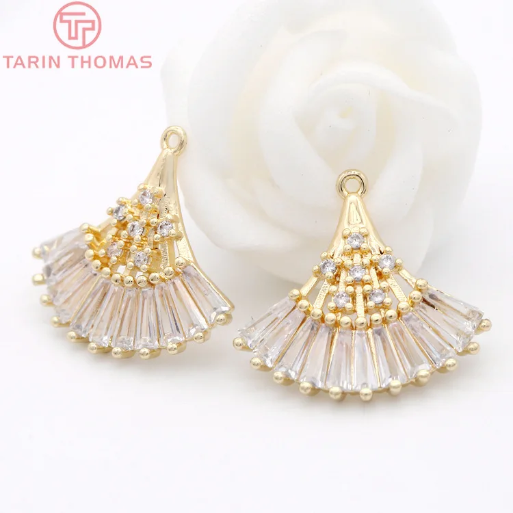 2PCS 20x20MM Hole 1MM 24K Gold Color Plated Brass with Zircon Sector Charms Pendants High Quality Diy Jewelry Accessories
2PCS 20x20MM Hole 1MM 24K Gold Color Plated Brass with Zircon Sector Charms Pendants High Quality Diy Jewelry Accessories