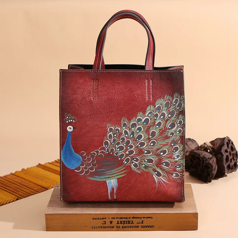 Genuine Leather Handbags Ladies Vintage Luxury Brand Handbag 2021 Trend Fashion Women Luxurious Bag Hand-painted Peacock Tote
Genuine Leather Handbags Ladies Vintage Luxury Brand Handbag 2021 Trend Fashion Women Luxurious Bag Hand-painted Peacock Tote
