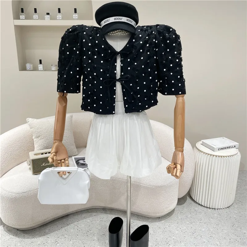 Niche Design New Women's Clothing Summer 2021 Fashion Loose Design Short Sleeve Short Polka Dot Shirt Thin Cardigan
Niche Design New Women's Clothing Summer 2021 Fashion Loose Design Short Sleeve Short Polka Dot Shirt Thin Cardigan