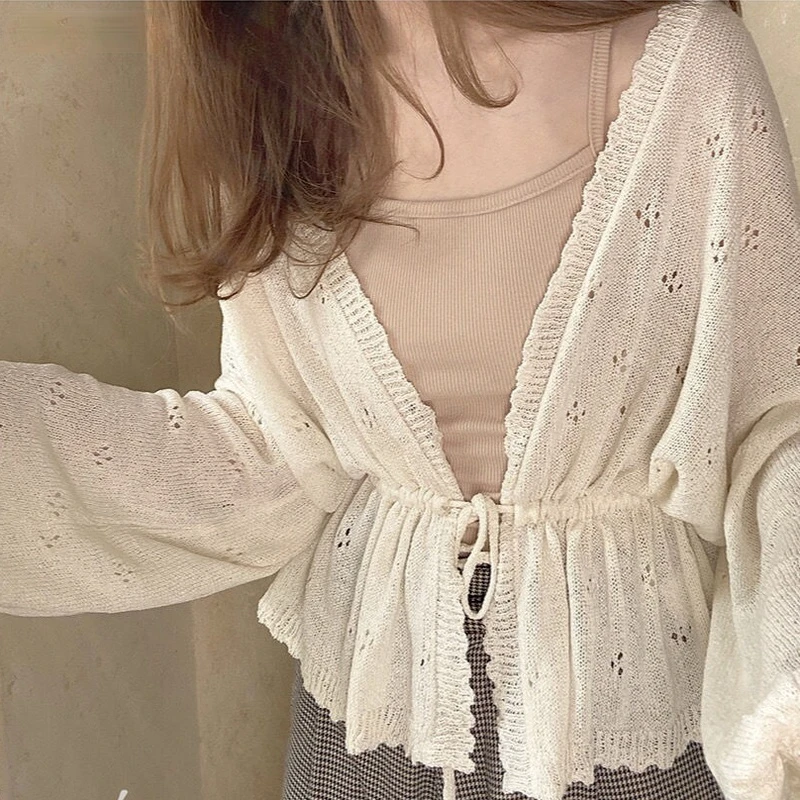 Cardigan Women New Spring Loose Lace-Up Vintage Korean Style Knitted Sweaters Sweet Girls Batwing Sleeve Sun-Protection Female
Cardigan Women New Spring Loose Lace-Up Vintage Korean Style Knitted Sweaters Sweet Girls Batwing Sleeve Sun-Protection Female