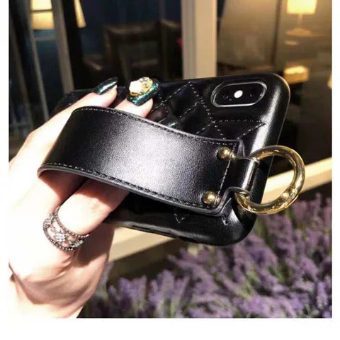 Custom Luxury Brand Diamond Leather Wrist Phone Case for IPhone 11 12 Pro Max Mini XS XR X 8 7 Plus SE 2020 SE2 Back Cover
Custom Luxury Brand Diamond Leather Wrist Phone Case for IPhone 11 12 Pro Max Mini XS XR X 8 7 Plus SE 2020 SE2 Back Cover