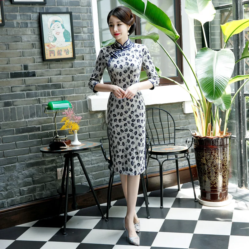 Сапоги до колена Длина Женская велюровая Cheongsam с цветочным принтом Разделение китайское платье платья для мам осень банкетные вечерние пря...
Сапоги до колена Длина Женская велюровая Cheongsam с цветочным принтом Разделение китайское платье платья для мам осень банкетные вечерние пря...