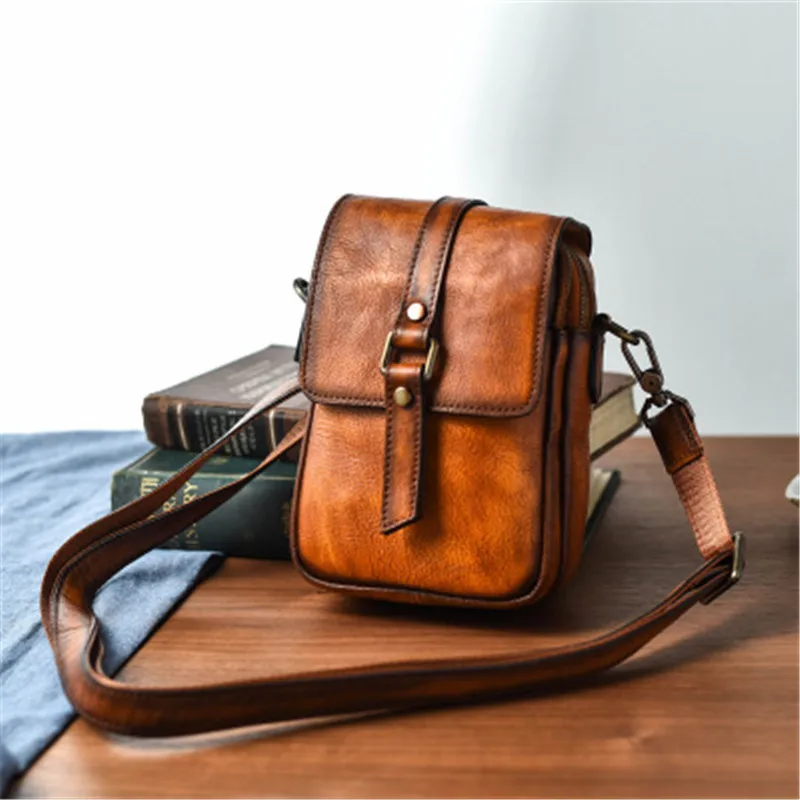Original vegetable tanned Genuine leather retro men's shoulder bag messenger bag first layer cowhide multi-compartment men's bag
Original vegetable tanned Genuine leather retro men's shoulder bag messenger bag first layer cowhide multi-compartment men's bag