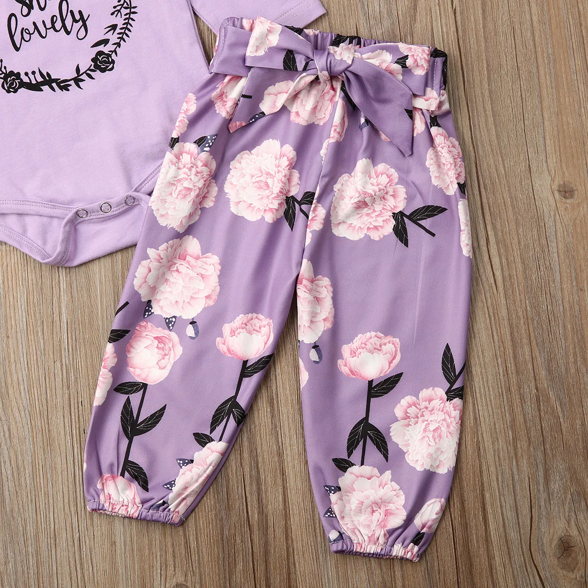 2020 Summer Newborn Infant Baby Girls 3PCS Sets Ruffles Letter Romper+Floral Pants+Headband Casual Cotton Outfits 0-24M
2020 Summer Newborn Infant Baby Girls 3PCS Sets Ruffles Letter Romper+Floral Pants+Headband Casual Cotton Outfits 0-24M