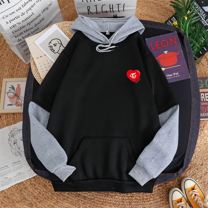 Autumn Winter Spell Color Splicing Fleece Women Hoodies Red Heart Twice Letter Print Sweatshirt Casual Harajuku Korean Pullover
Autumn Winter Spell Color Splicing Fleece Women Hoodies Red Heart Twice Letter Print Sweatshirt Casual Harajuku Korean Pullover