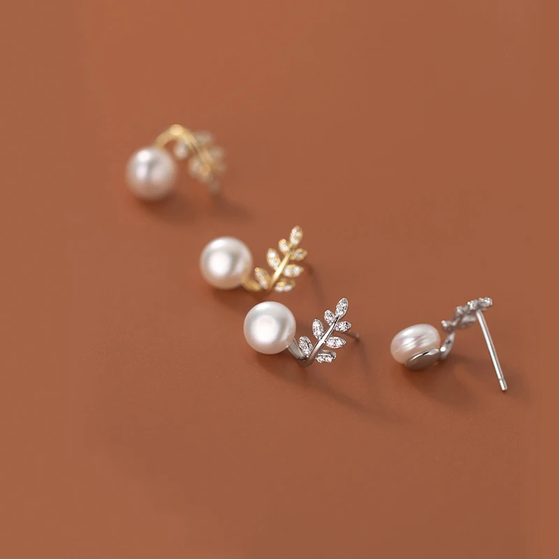 Genuine 925 Sterling Silver Cute Zircon Leaf Pearl Stud Earrings for Women Girls Birthday Christmas Gifts
Genuine 925 Sterling Silver Cute Zircon Leaf Pearl Stud Earrings for Women Girls Birthday Christmas Gifts