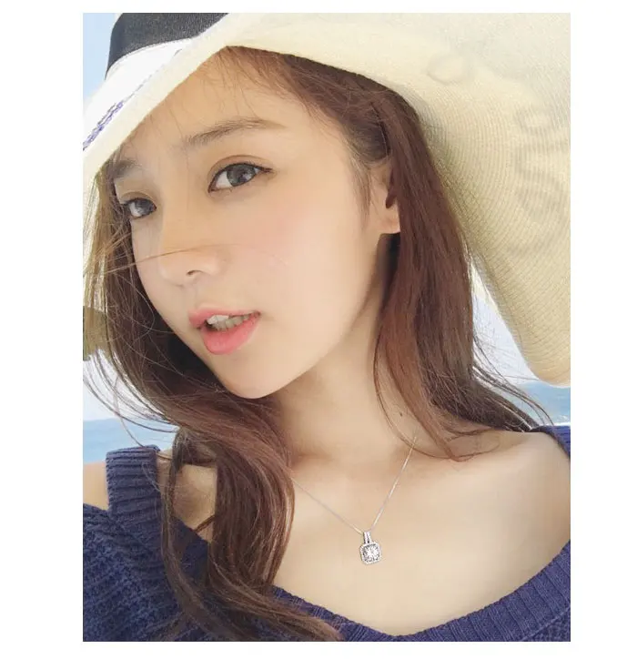 Korean Bright SL1 Diamond Pendant Jewelry S925 Silver color Necklace Bizuteria Gemstone Clavicle Chain Bijoux or Pendant Women
Korean Bright SL1 Diamond Pendant Jewelry S925 Silver color Necklace Bizuteria Gemstone Clavicle Chain Bijoux or Pendant Women