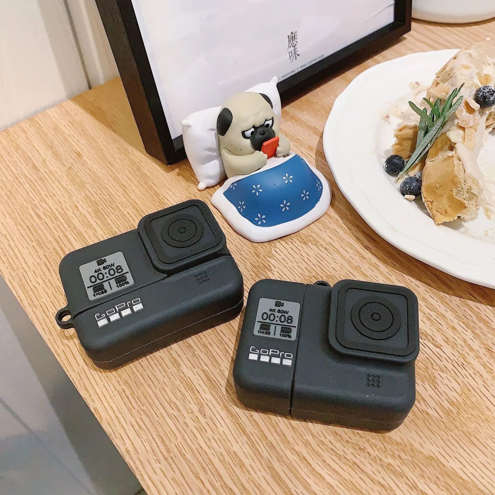 Новый милый модный 3D чехол для наушников в форме камеры с крючком для Airpods Pro мультяшный чехол для видеорегистратора для Airpods 1/2 чехлы
Новый милый модный 3D чехол для наушников в форме камеры с крючком для Airpods Pro мультяшный чехол для видеорегистратора для Airpods 1/2 чехлы