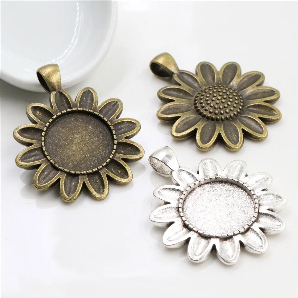 

5pcs 18mm Inner Size Antique Bronze And Silver Plated Sun Flower Connection Style Cabochon Base Cameo Setting Charms Pendant