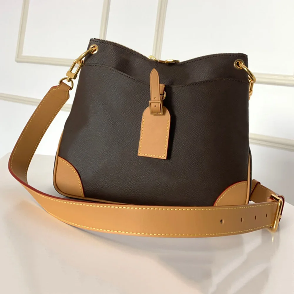 Hot Selling Luxury Fashion Classic Design Presbyopia Leather Shoulder Bag Crossbody Bag Female Handbag Women's Bag High Quality
Hot Selling Luxury Fashion Classic Design Presbyopia Leather Shoulder Bag Crossbody Bag Female Handbag Women's Bag High Quality