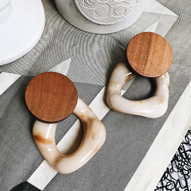 Trendy Wood Geometric Resin Square Drop Dangle Earrings for Women New Fashion 2021 Jewelry Accessories Gifts
Trendy Wood Geometric Resin Square Drop Dangle Earrings for Women New Fashion 2021 Jewelry Accessories Gifts