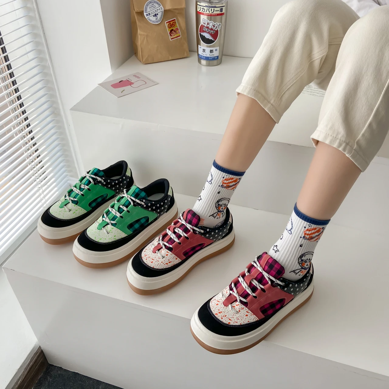 Fashion Shoes Women's Spring and Summer 2021 Sports Shoes Change Fashion Net Celebrity Stitching Lace-up Couple Fashion Sneakers
Fashion Shoes Women's Spring and Summer 2021 Sports Shoes Change Fashion Net Celebrity Stitching Lace-up Couple Fashion Sneakers