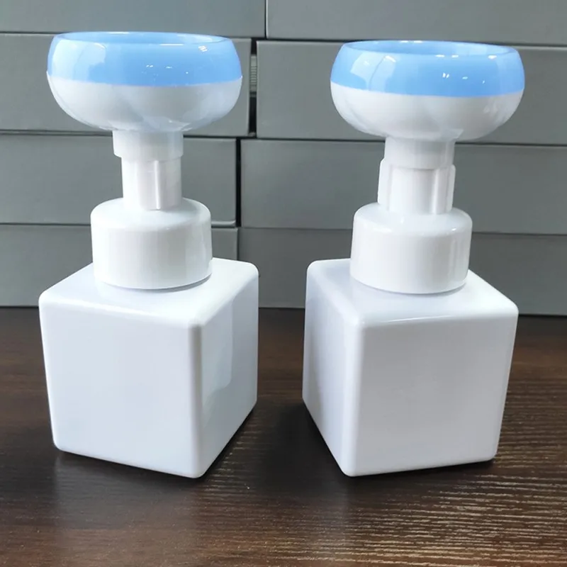 Флаконы с помпой для пены и шампуня, 250 мл
Флаконы с помпой для пены и шампуня, 250 мл