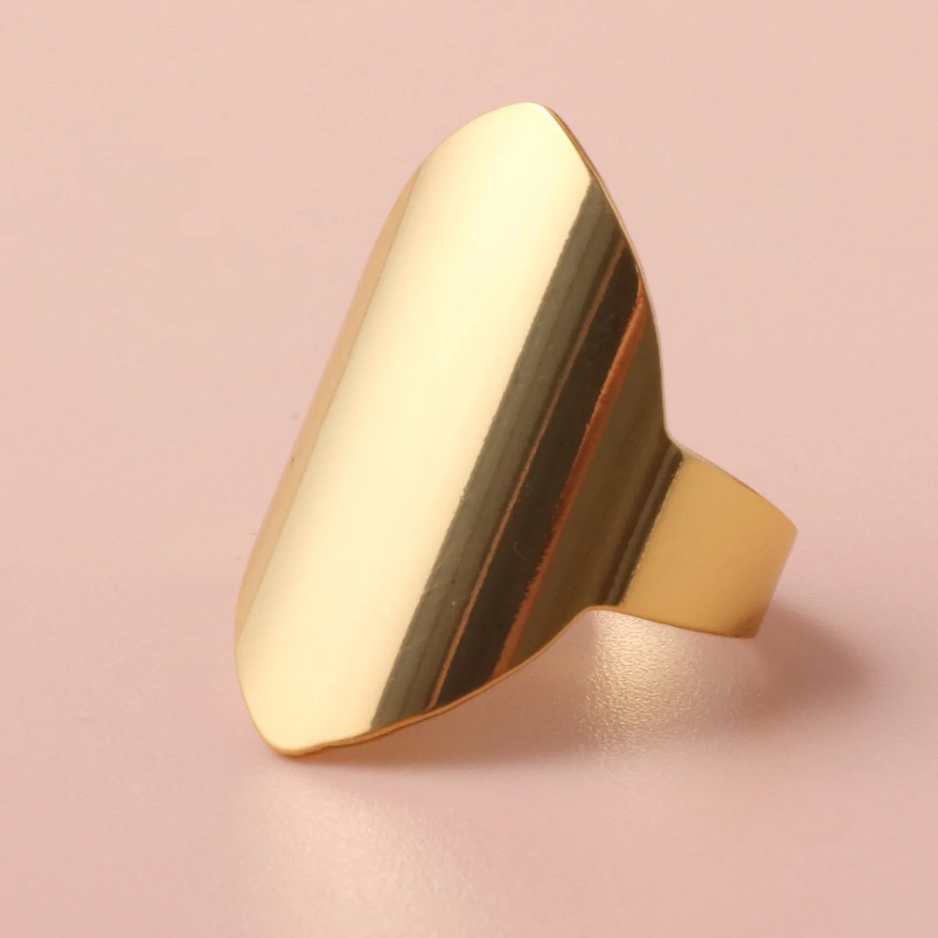 Ins Texture Fashion Simple Retro Alloy Ring Female European And American New Personality Street Shooting Ring
Ins Texture Fashion Simple Retro Alloy Ring Female European And American New Personality Street Shooting Ring