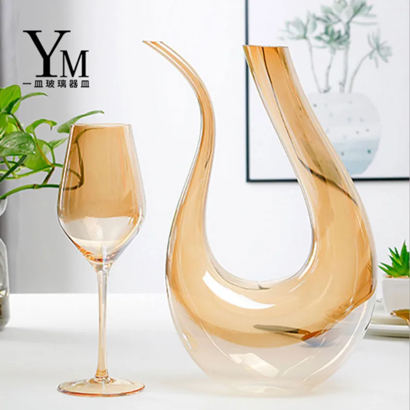 Electroplated Crystal Goblet Gold Bottle Model Glasses Room Goblet Amber Glass Red Goblet Decanter Colored Mug 
Electroplated Crystal Goblet Gold Bottle Model Glasses Room Goblet Amber Glass Red Goblet Decanter Colored Mug