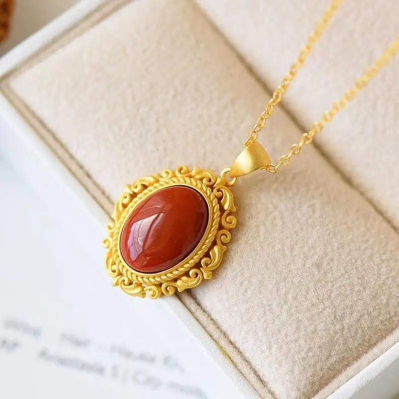 

Natural South Red Agate Oval Pendant S925 Sterling Silver Ancient Gold Craft Inlaid Palace Style Design Retro Ornament