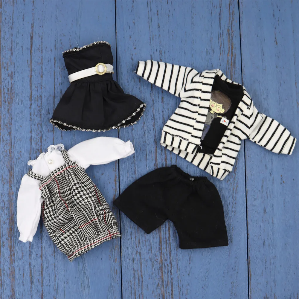 Outfits for ICY DBS Blyth doll Black dress Gothic and Elegant style suit for 1/6 BJD OB24 ANIME GIRL
Outfits for ICY DBS Blyth doll Black dress Gothic and Elegant style suit for 1/6 BJD OB24 ANIME GIRL