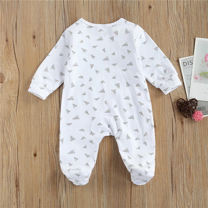 Newborn's fashion Romper, Infant's Lettering Printed Jumpsuit Crew Neck Long/Short Sleeve One-piece Garment for Baby
Newborn's fashion Romper, Infant's Lettering Printed Jumpsuit Crew Neck Long/Short Sleeve One-piece Garment for Baby