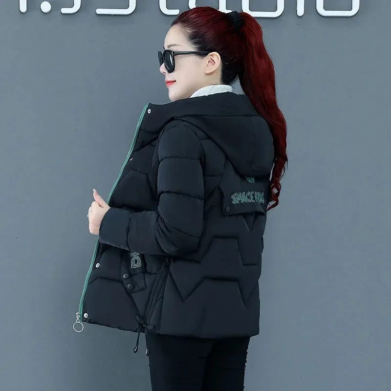 Nice Winter Parkas Overcoat Women Hooded Down Cotton Jackets Warm Letter Print Female Casual Tops Short Coats Student Outerwear
Nice Winter Parkas Overcoat Women Hooded Down Cotton Jackets Warm Letter Print Female Casual Tops Short Coats Student Outerwear